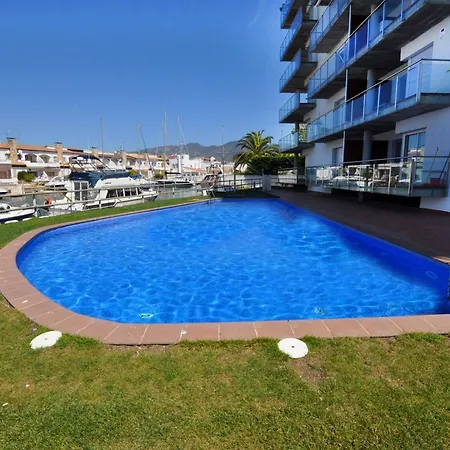 1153 Les Marines Garbi Apartment *